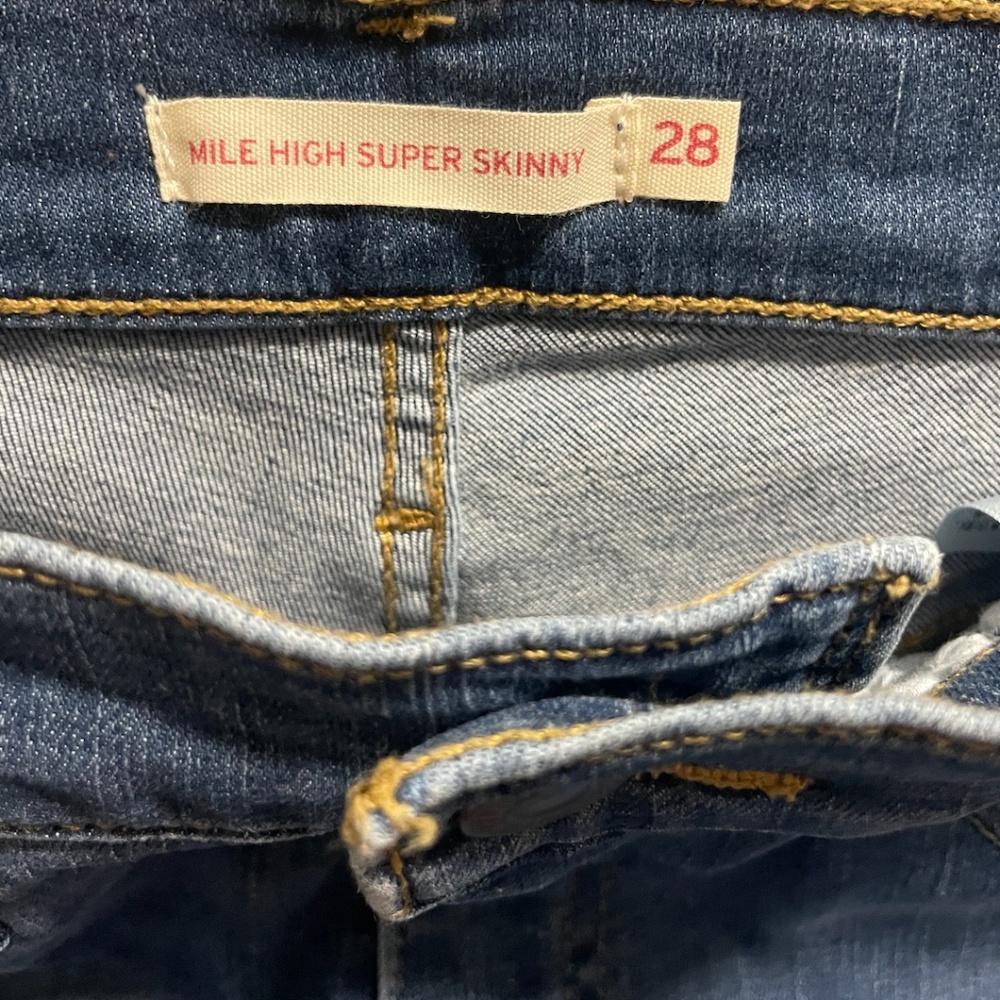 Levis Mile High Skinny Jeans - Picture 4 of 5